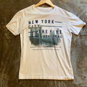 White graphic short sleeve T-shirt